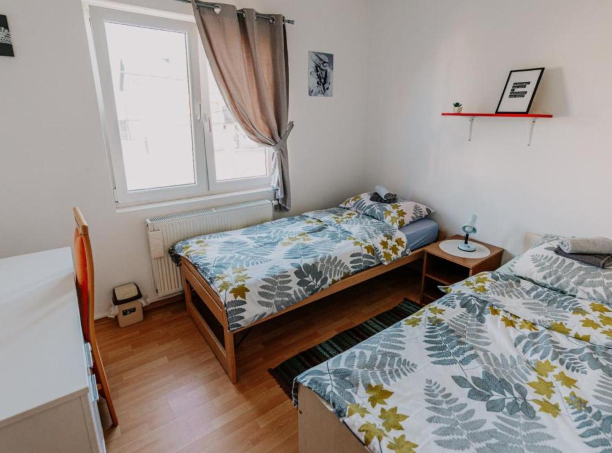 Apartmani Tea I Toni Gradiste Esterno foto