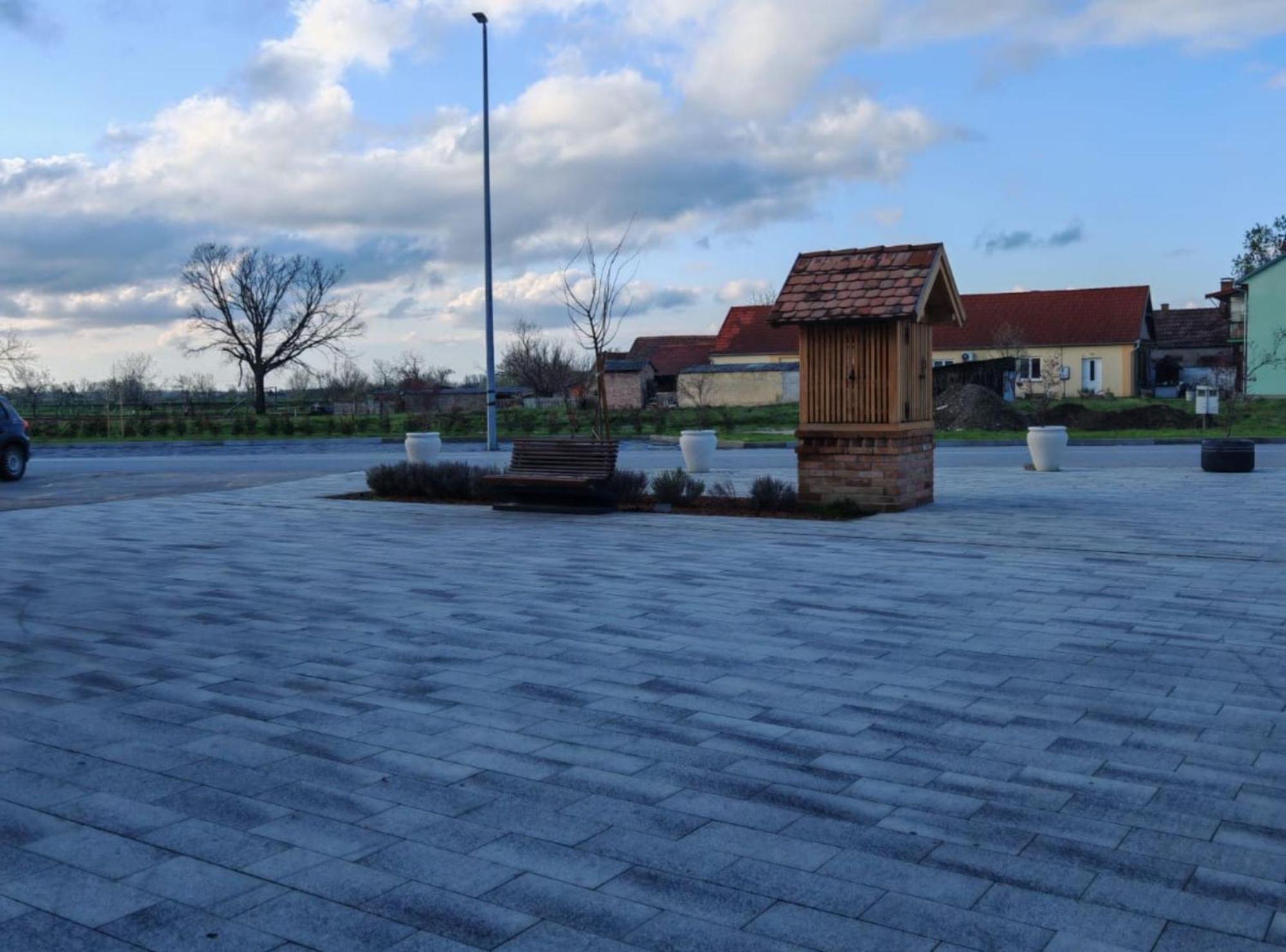 Apartmani Tea I Toni Gradiste Esterno foto